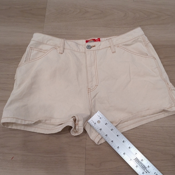 Dickies Cream Shorts -Size 13/31 - Picture 3 of 7